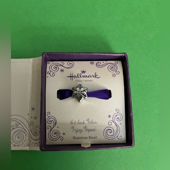 Hallmark Connection, stainless steel Snowflake. - Picture 2 of 4